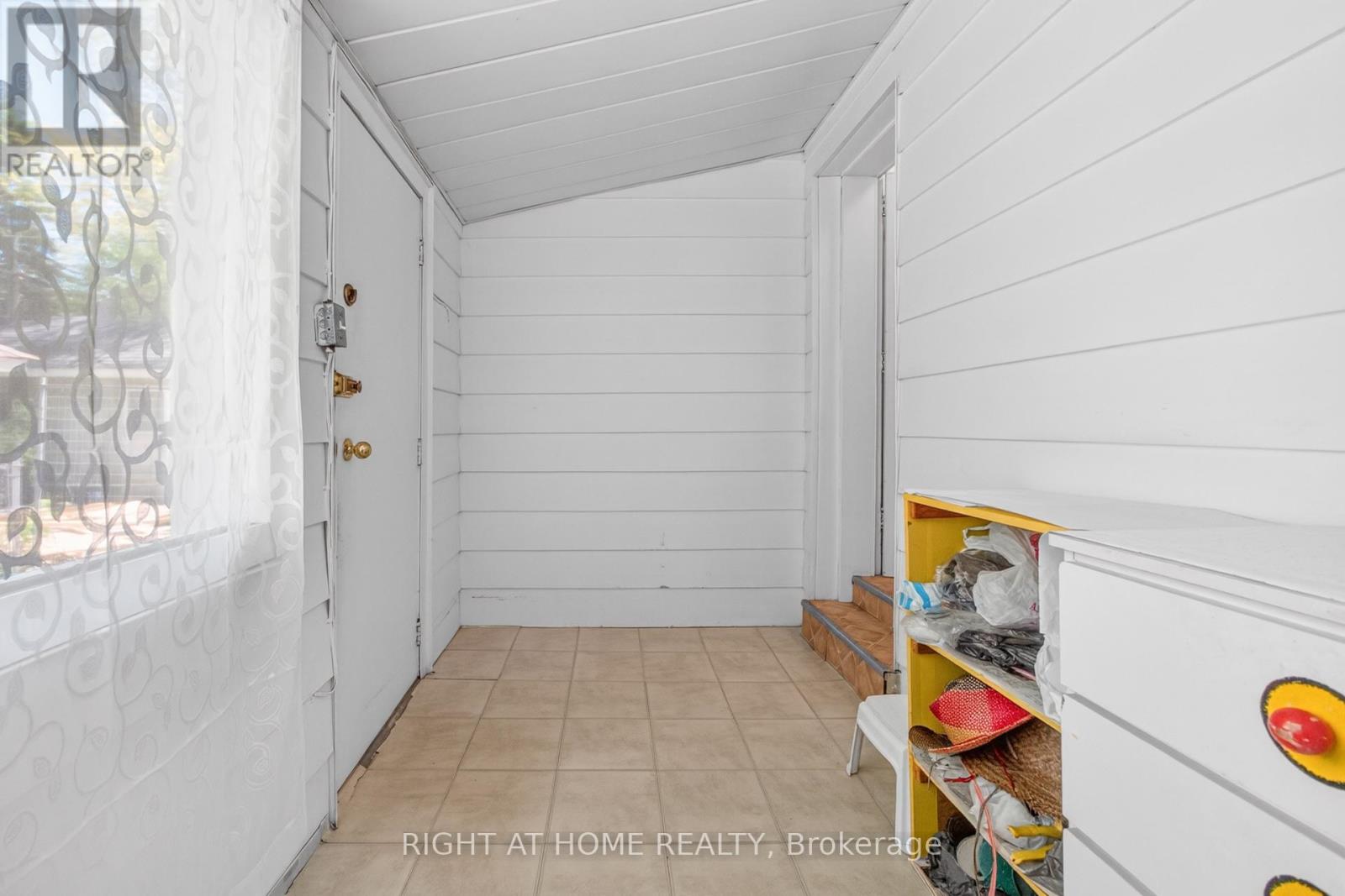 1109 Greenwood Avenue, Toronto, Ontario  M4J 4E5 - Photo 25 - E13442984