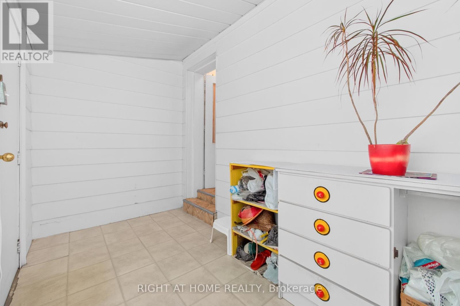 1109 Greenwood Avenue, Toronto, Ontario  M4J 4E5 - Photo 26 - E13442984