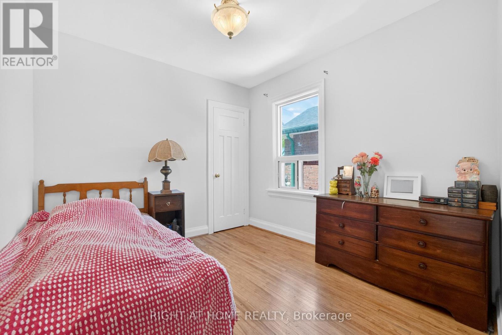 1109 Greenwood Avenue, Toronto, Ontario  M4J 4E5 - Photo 30 - E13442984