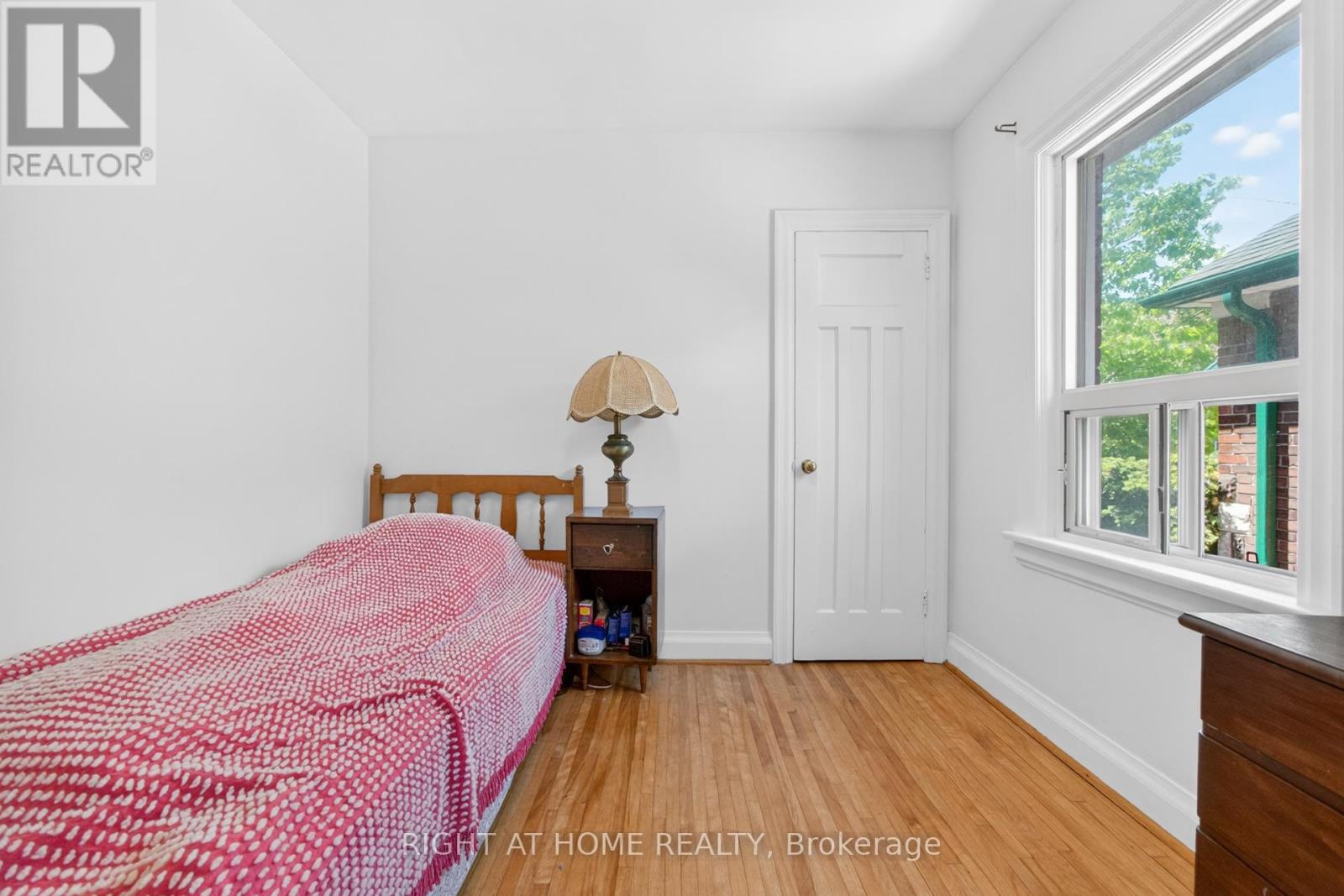 1109 Greenwood Avenue, Toronto, Ontario  M4J 4E5 - Photo 31 - E13442984