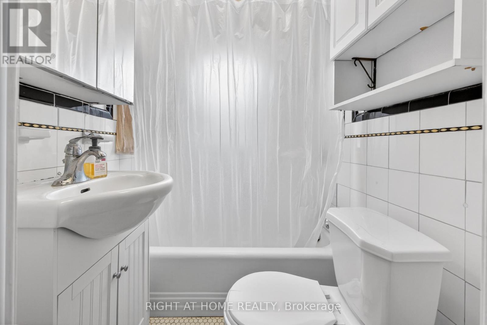 1109 Greenwood Avenue, Toronto, Ontario  M4J 4E5 - Photo 34 - E13442984