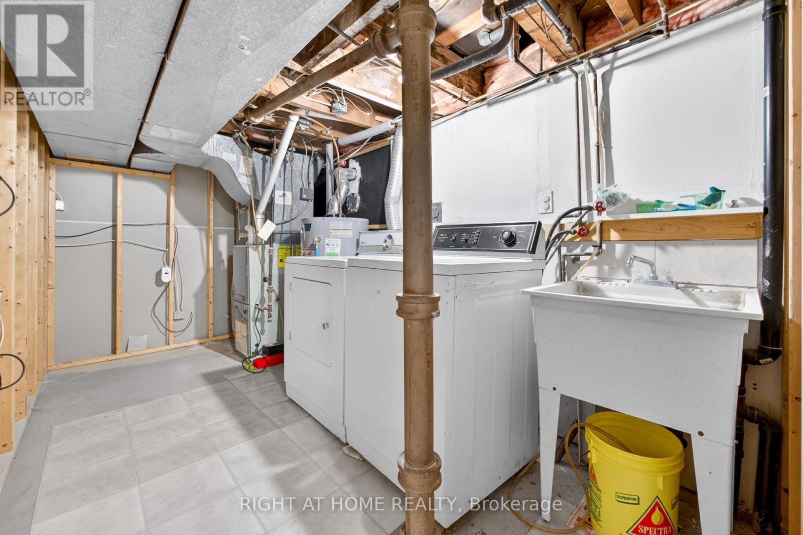 1109 Greenwood Avenue, Toronto, Ontario  M4J 4E5 - Photo 45 - E13442984