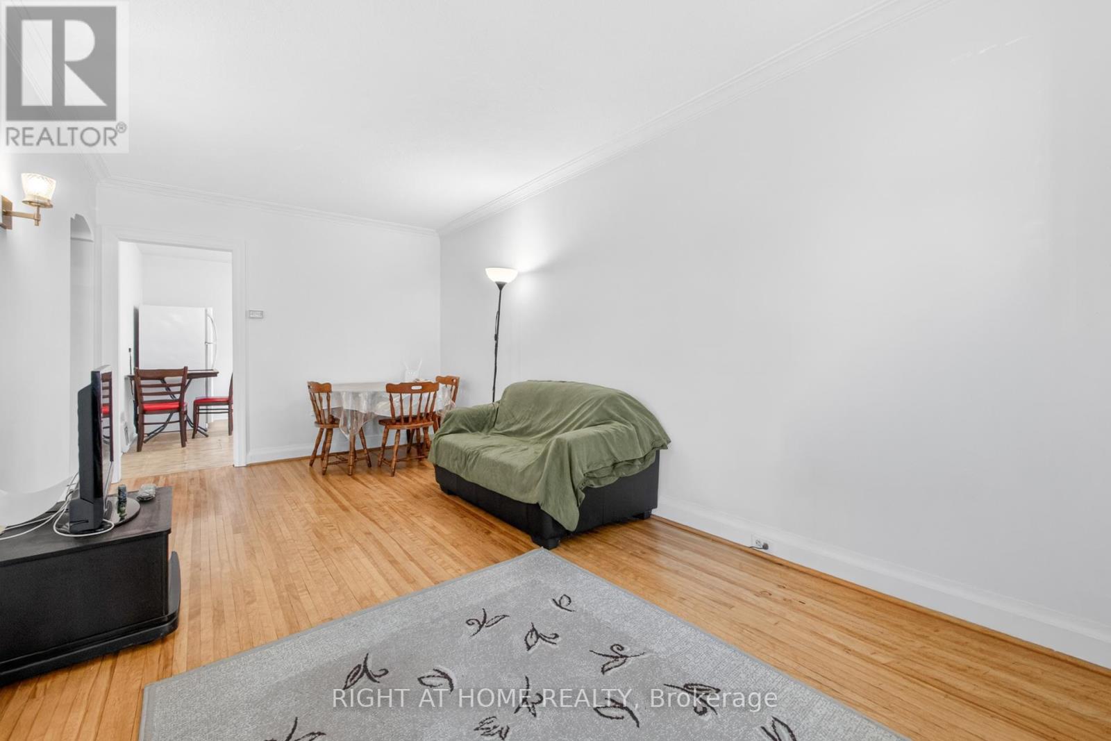 1109 Greenwood Avenue, Toronto, Ontario  M4J 4E5 - Photo 8 - E13442984
