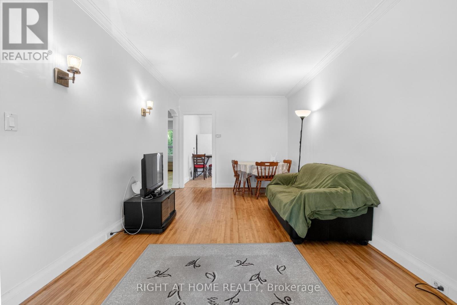 1109 Greenwood Avenue, Toronto, Ontario  M4J 4E5 - Photo 9 - E13442984