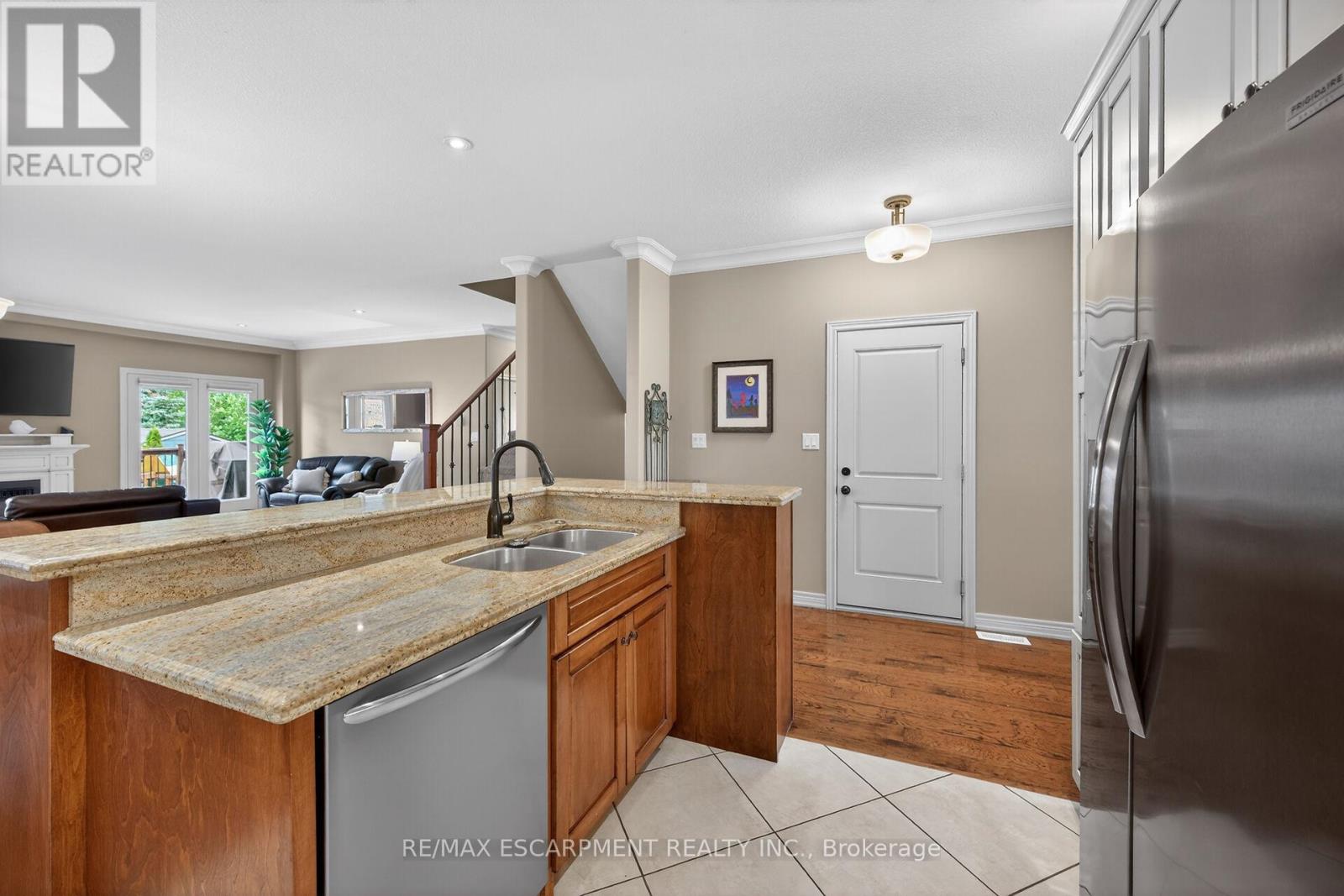 6 Southwood Crescent, Haldimand, Ontario  N3W 0A7 - Photo 11 - X13442962
