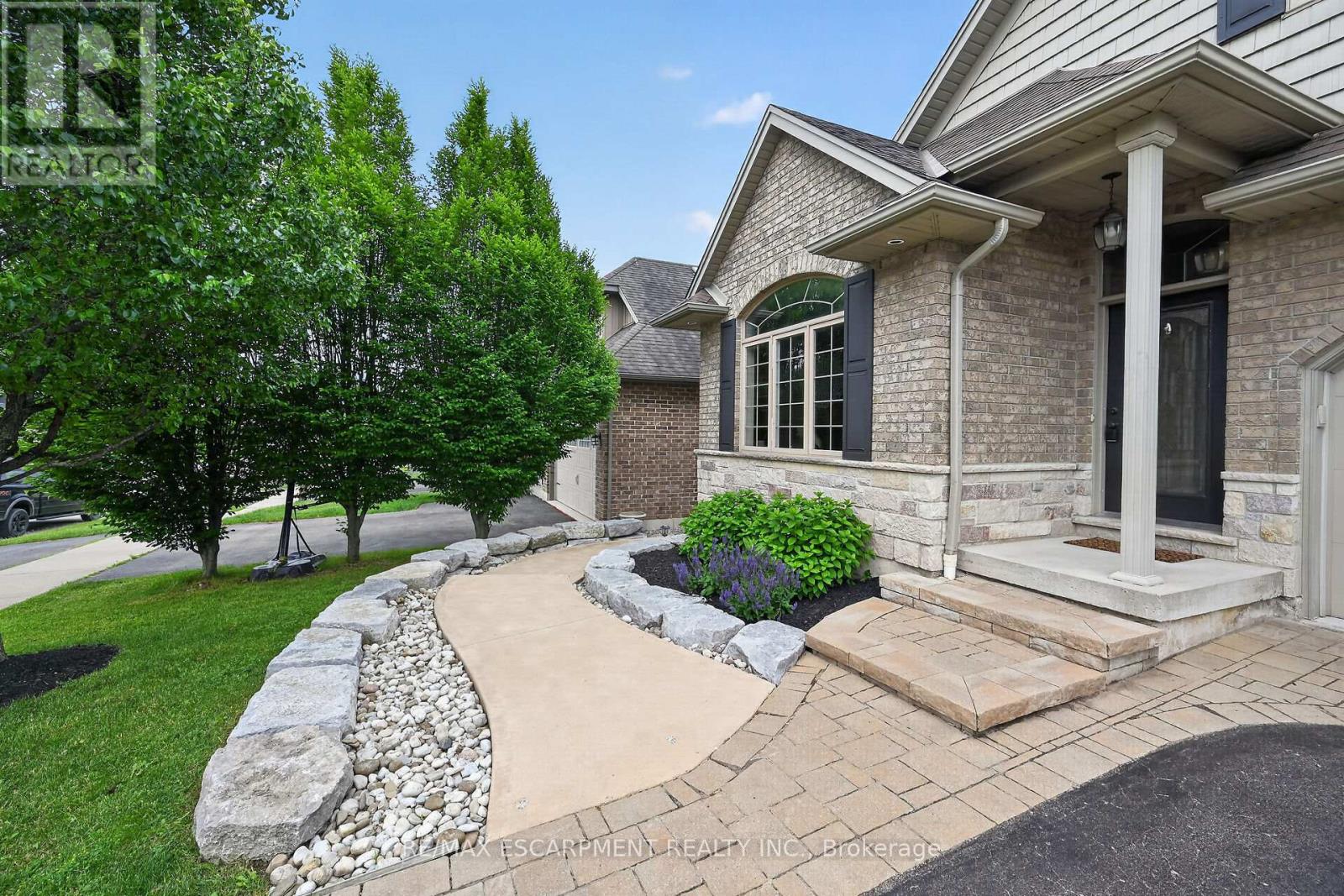 6 Southwood Crescent, Haldimand, Ontario  N3W 0A7 - Photo 4 - X13442962