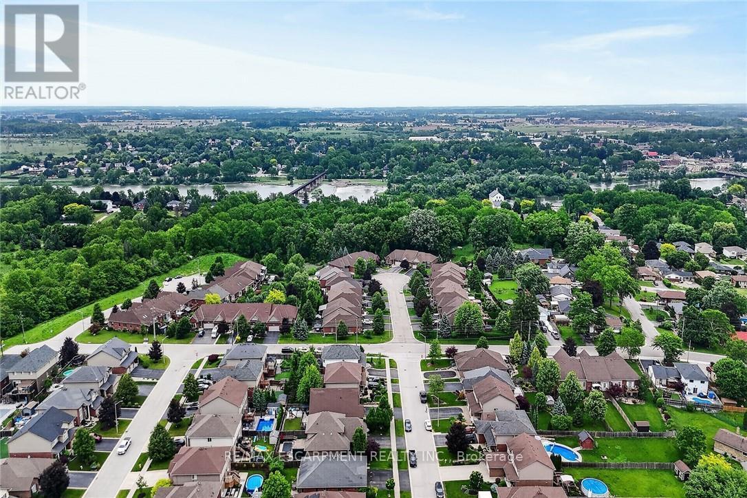 6 Southwood Crescent, Haldimand, Ontario  N3W 0A7 - Photo 46 - X13442962