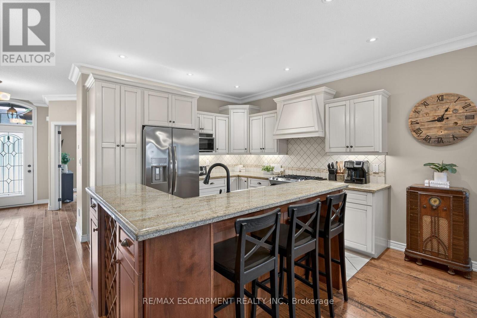 6 Southwood Crescent, Haldimand, Ontario  N3W 0A7 - Photo 9 - X13442962