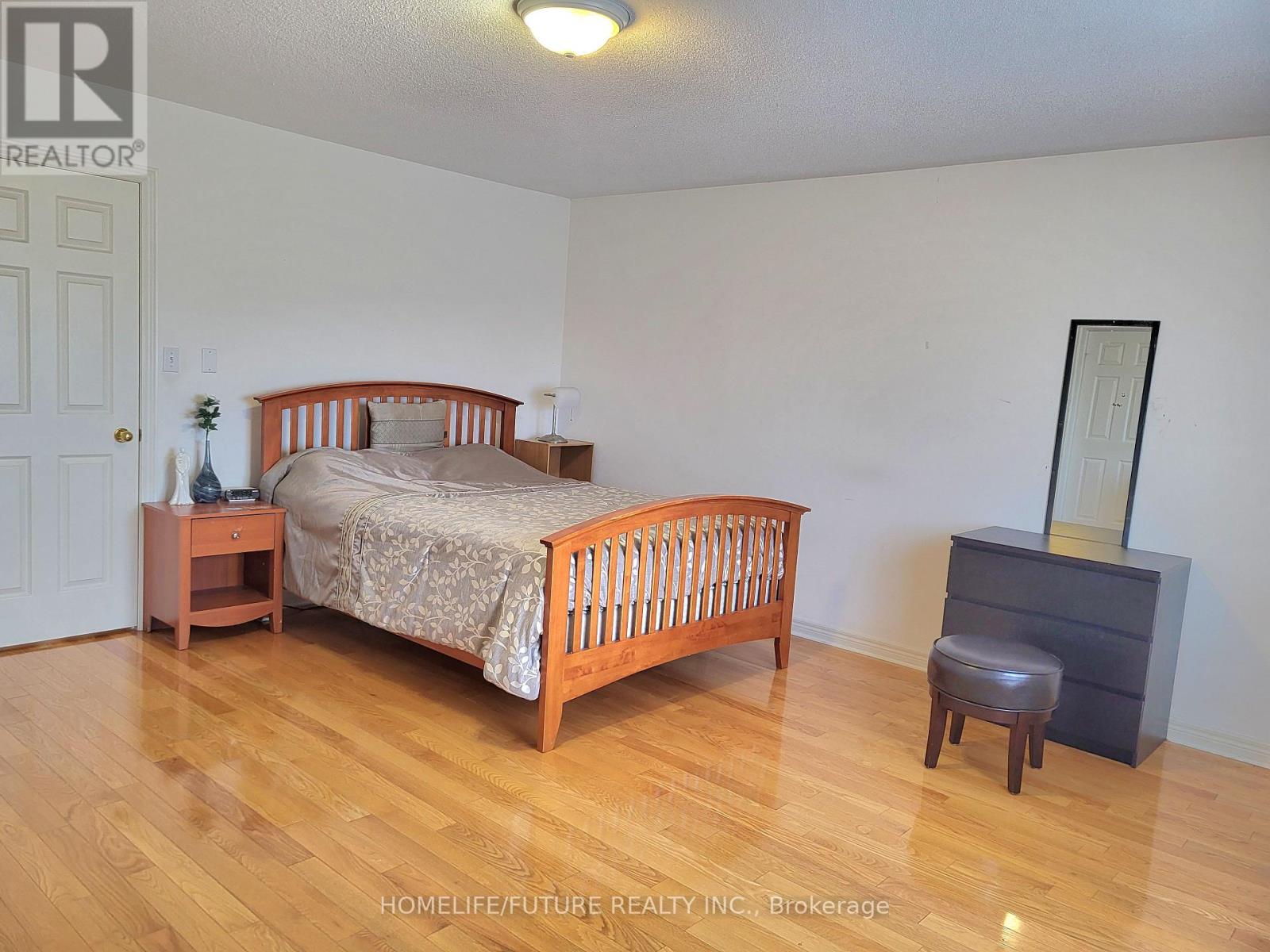 72 Sharon Lee Drive, Markham, Ontario L6C 3G4 - Photo 14 - N13098782