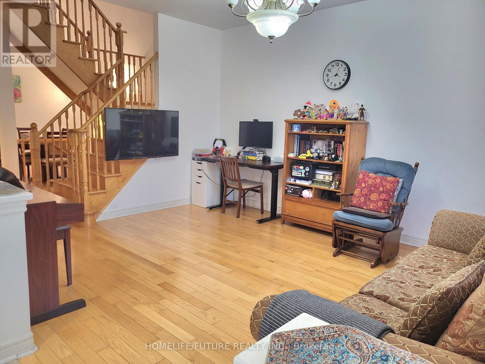 72 Sharon Lee Drive, Markham, Ontario L6C 3G4 - Photo 8 - N13098782