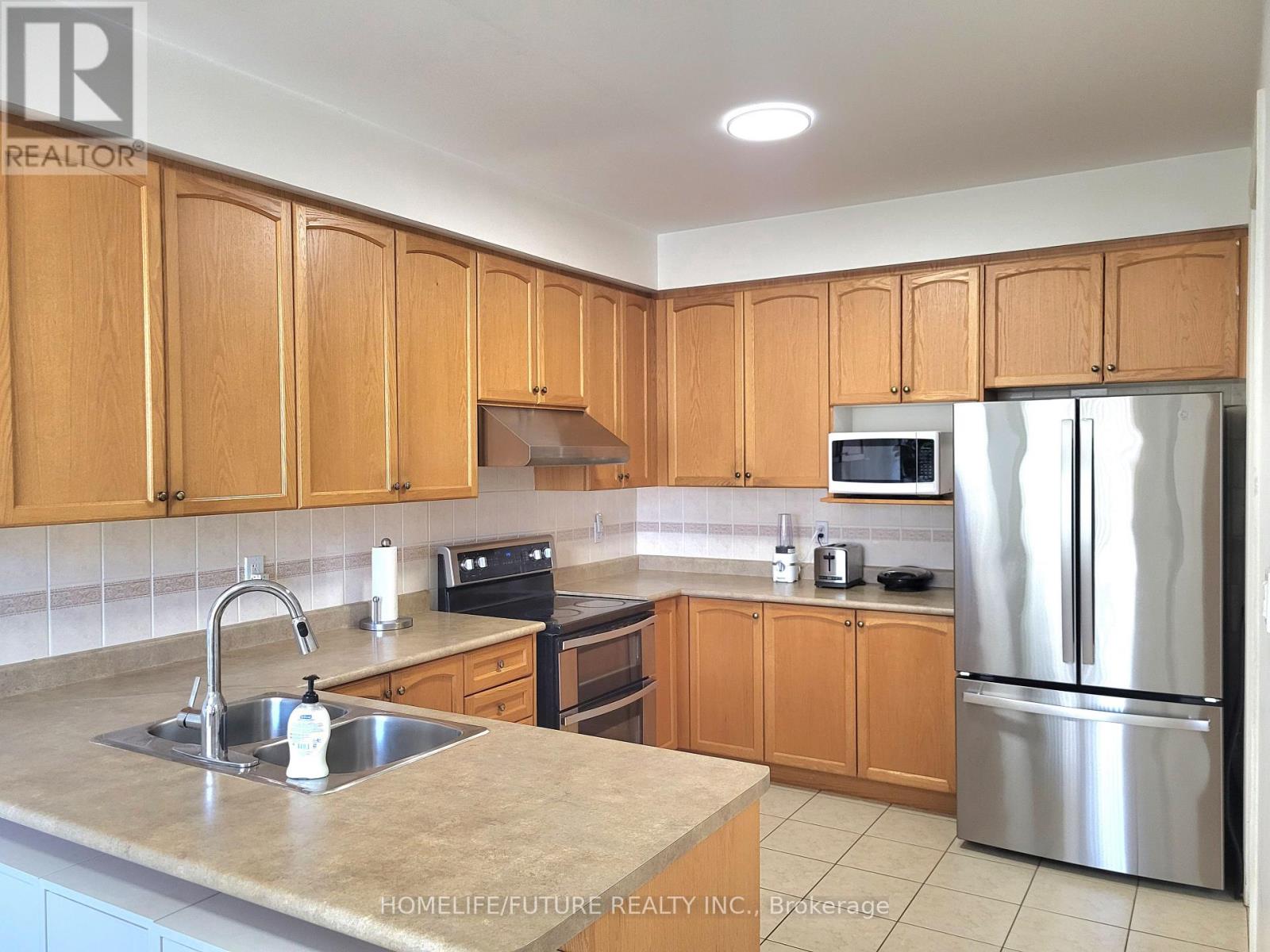 72 Sharon Lee Drive, Markham, Ontario L6C 3G4 - Photo 9 - N13098782