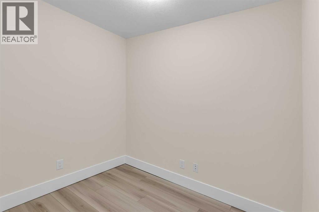 102, 500 Rocky Vista Gardens NW, Calgary, Alberta  T3G 0C3 - Photo 21 - A2318014