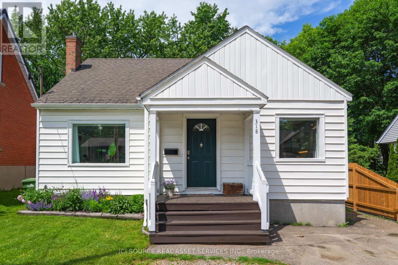 318 CECELIA STREET, Pembroke, Ontario