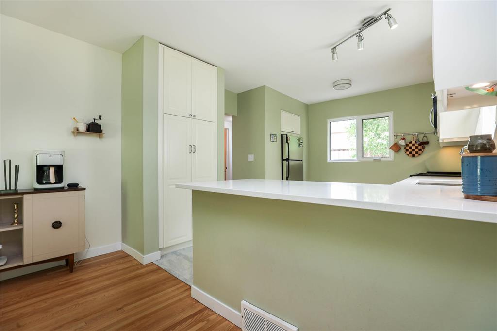 41 Heritage Boulevard, Winnipeg, Manitoba R2Y 0N9 - Photo 4 - 202613389