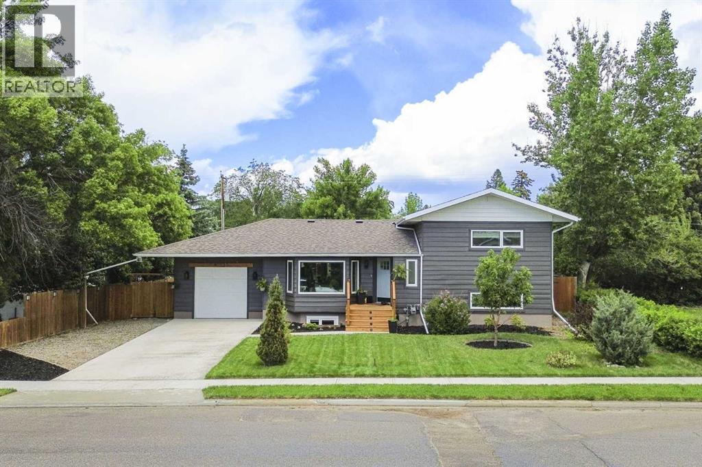 236 50 Avenue E, Claresholm, Alberta