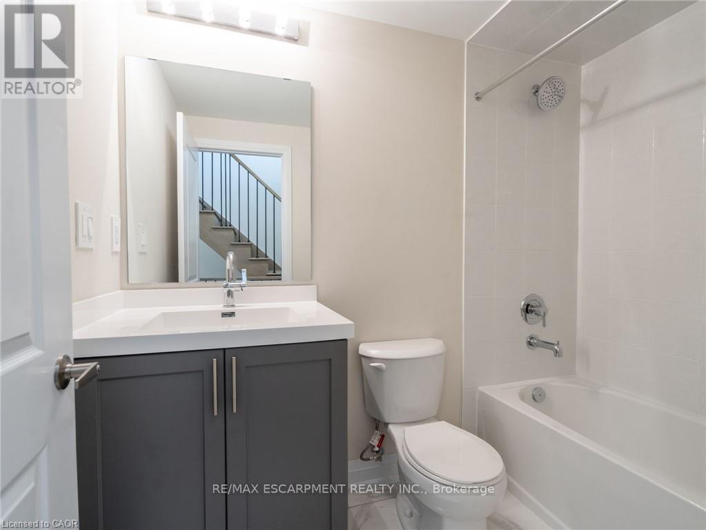 119 - 1585 Rose Way, Milton, Ontario  L9E 1N4 - Photo 17 - W13443008