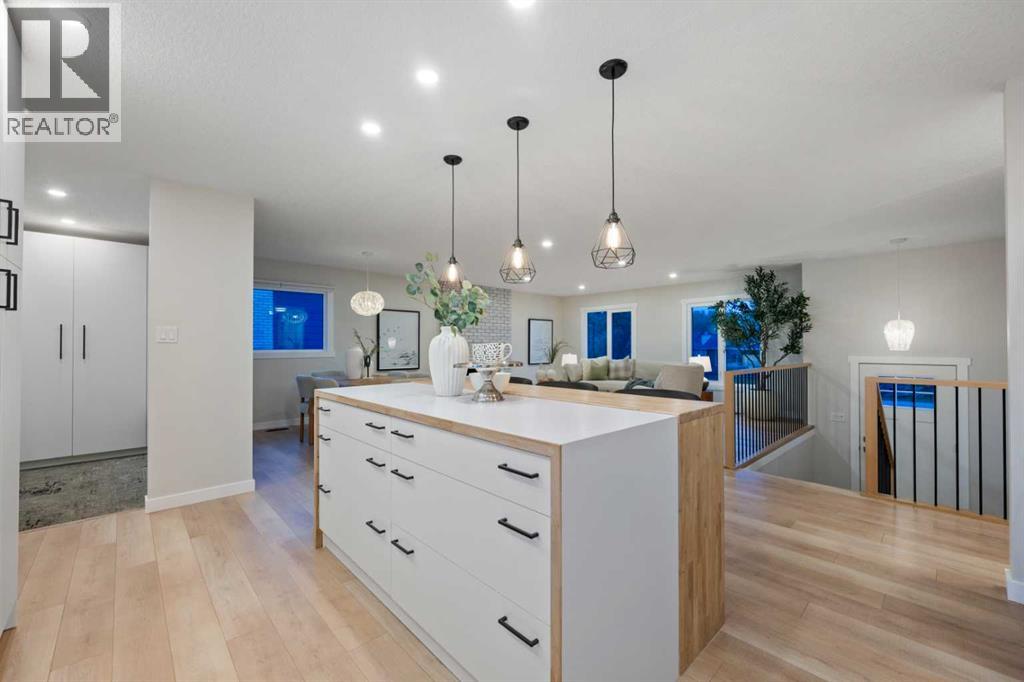 1575 Lake Bonavista Drive Se, Calgary, Alberta  T2J 2X8 - Photo 8 - A2317753