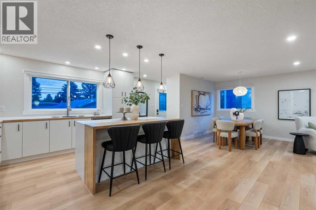 1575 Lake Bonavista Drive Se, Calgary, Alberta  T2J 2X8 - Photo 4 - A2317753