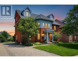 85 MEADOWLANDS BOULEVARD, Hamilton, Ontario