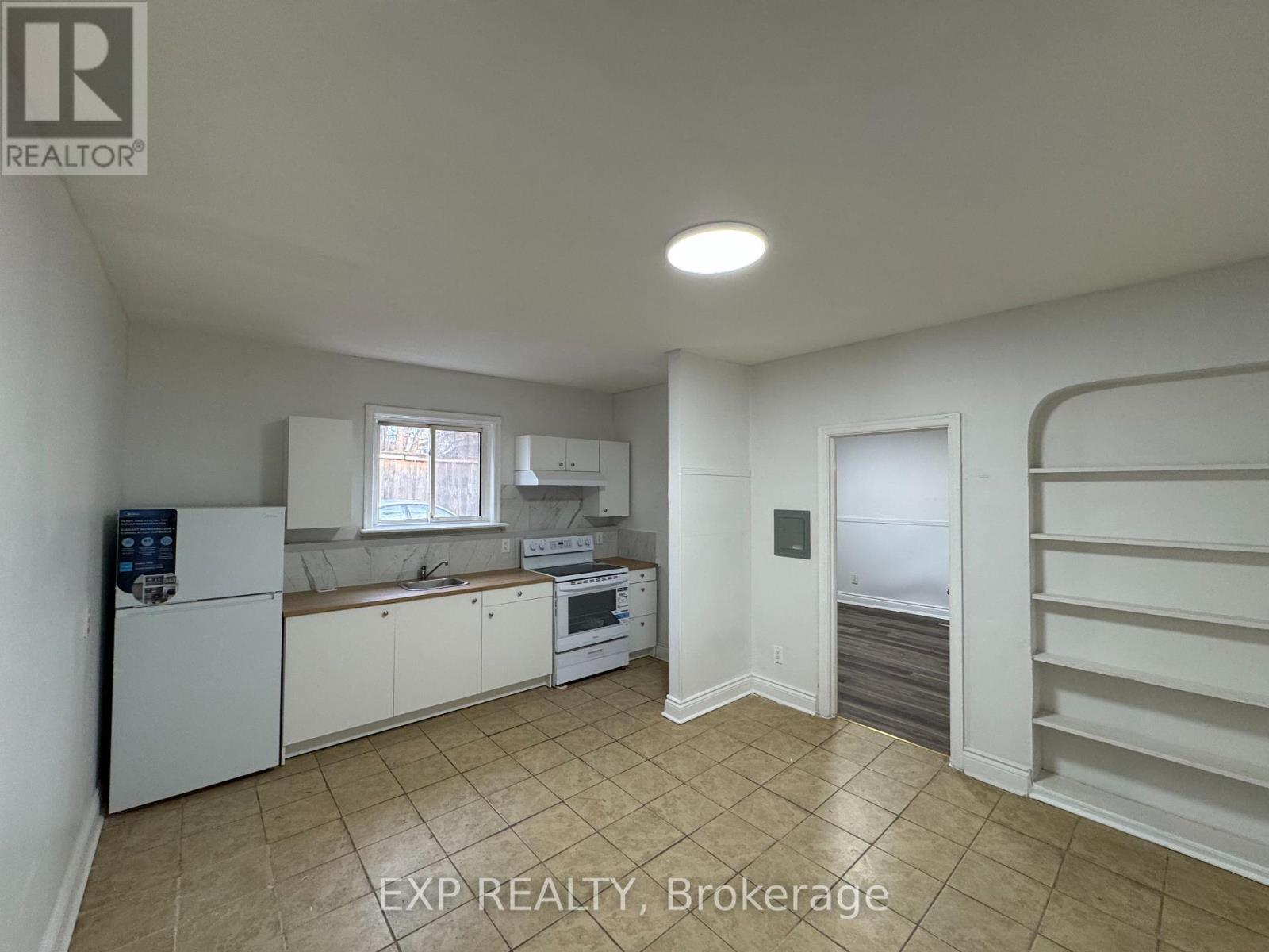17 Loyer Street, Ottawa, Ontario K1L 5V9 - Photo 3 - X13443036