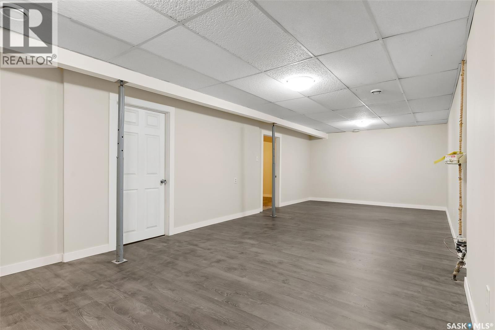 9 Carmichael Bay, Regina, Saskatchewan  S4R 0C7 - Photo 18 - SK039280