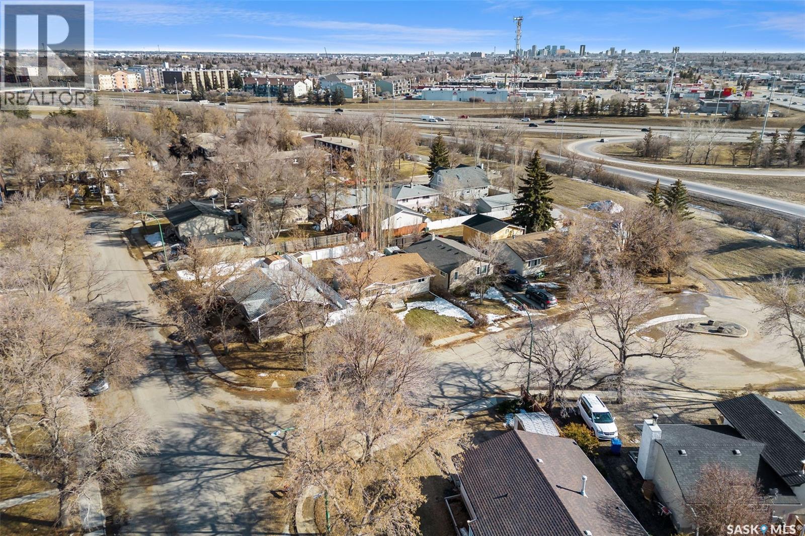 9 Carmichael Bay, Regina, Saskatchewan  S4R 0C7 - Photo 33 - SK039280