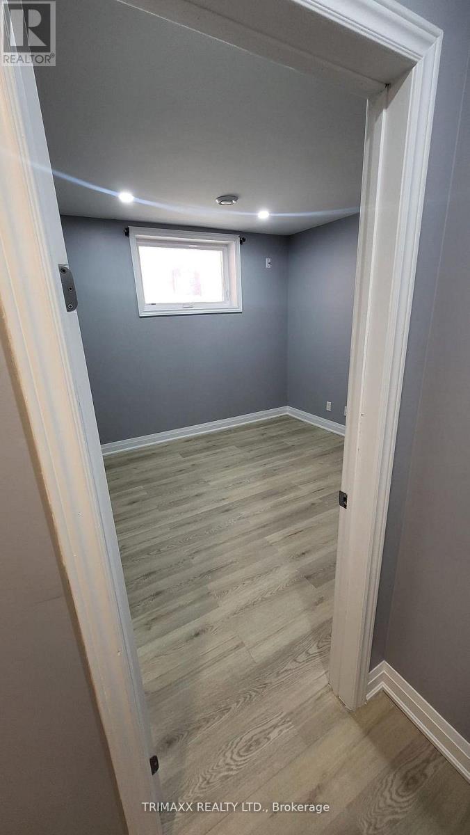 Bsmt - 19 St Andrews Boulevard, Toronto, Ontario  M9R 1V9 - Photo 15 - W13443040
