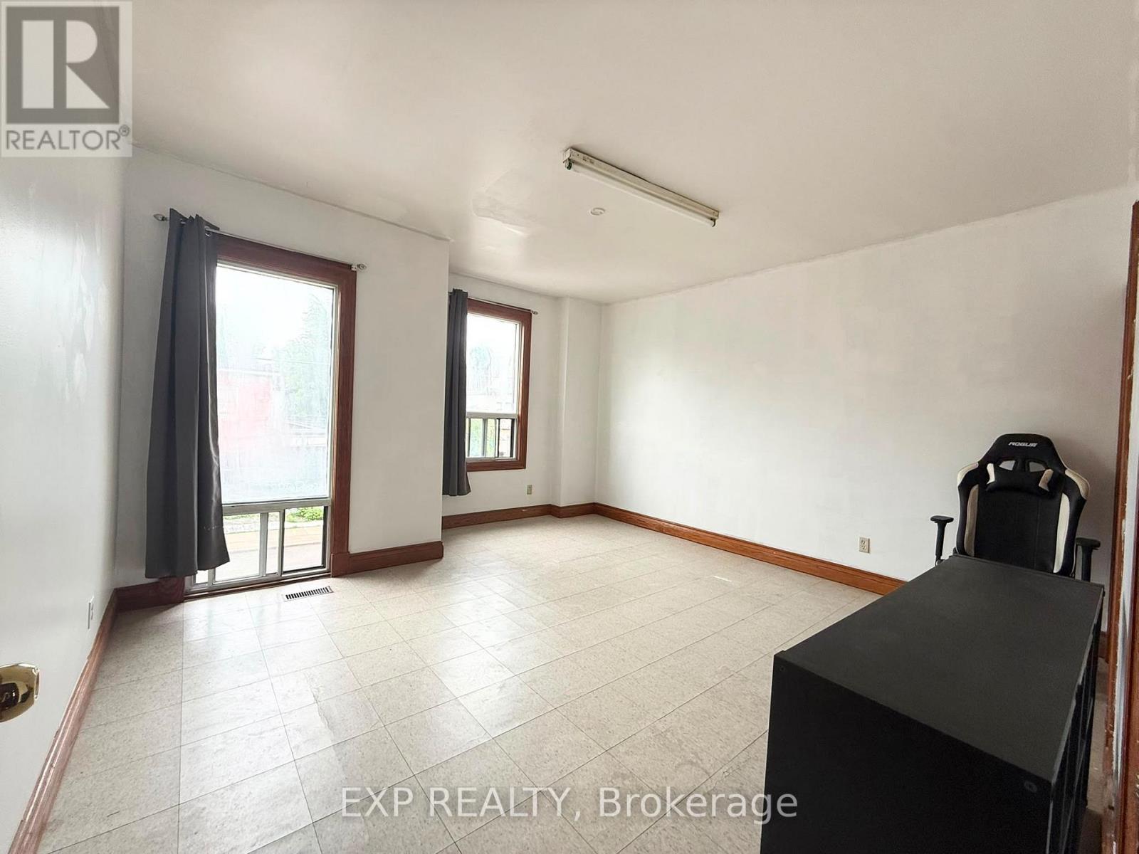 2nd Fl - 759 Gerrard Street E, Toronto, Ontario  M4M 1Y5 - Photo 5 - E13226072