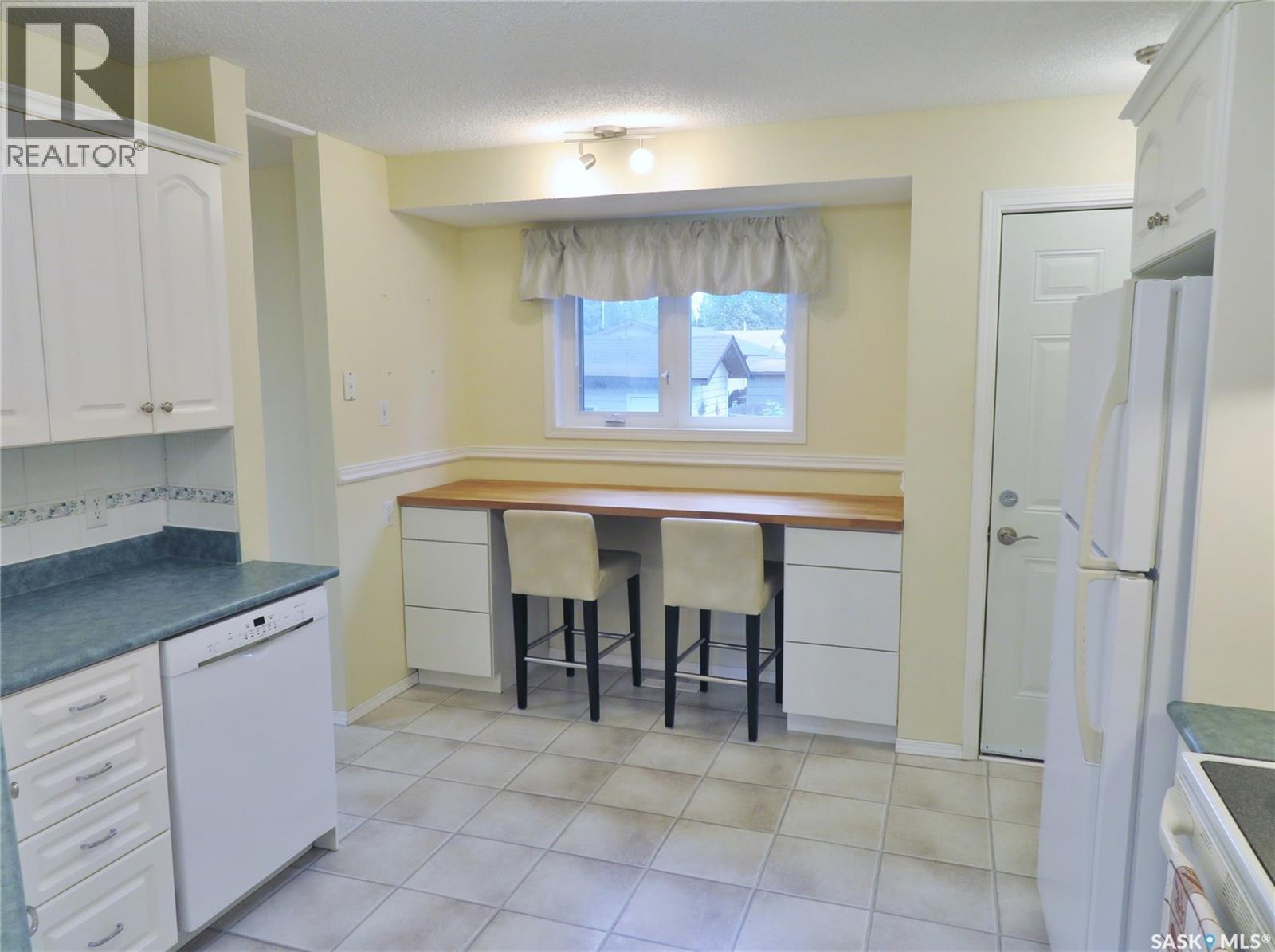 106 Caldwell Crescent, Saskatoon, Saskatchewan  S7M 5E2 - Photo 3 - SK038868