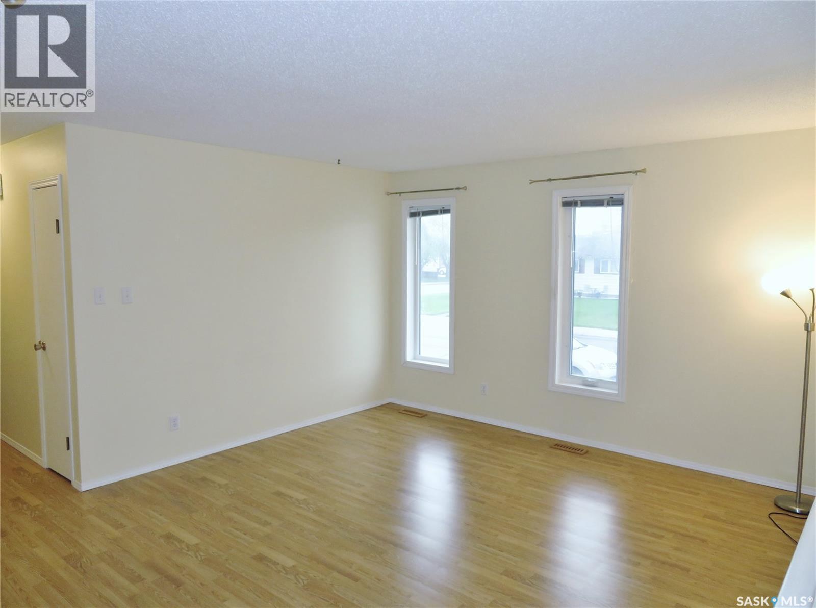 106 Caldwell Crescent, Saskatoon, Saskatchewan  S7M 5E2 - Photo 5 - SK038868