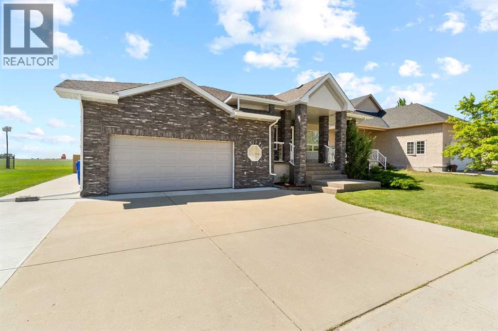 40 Lake Ridge, Olds, Alberta  T4H 1W6 - Photo 33 - A2317870