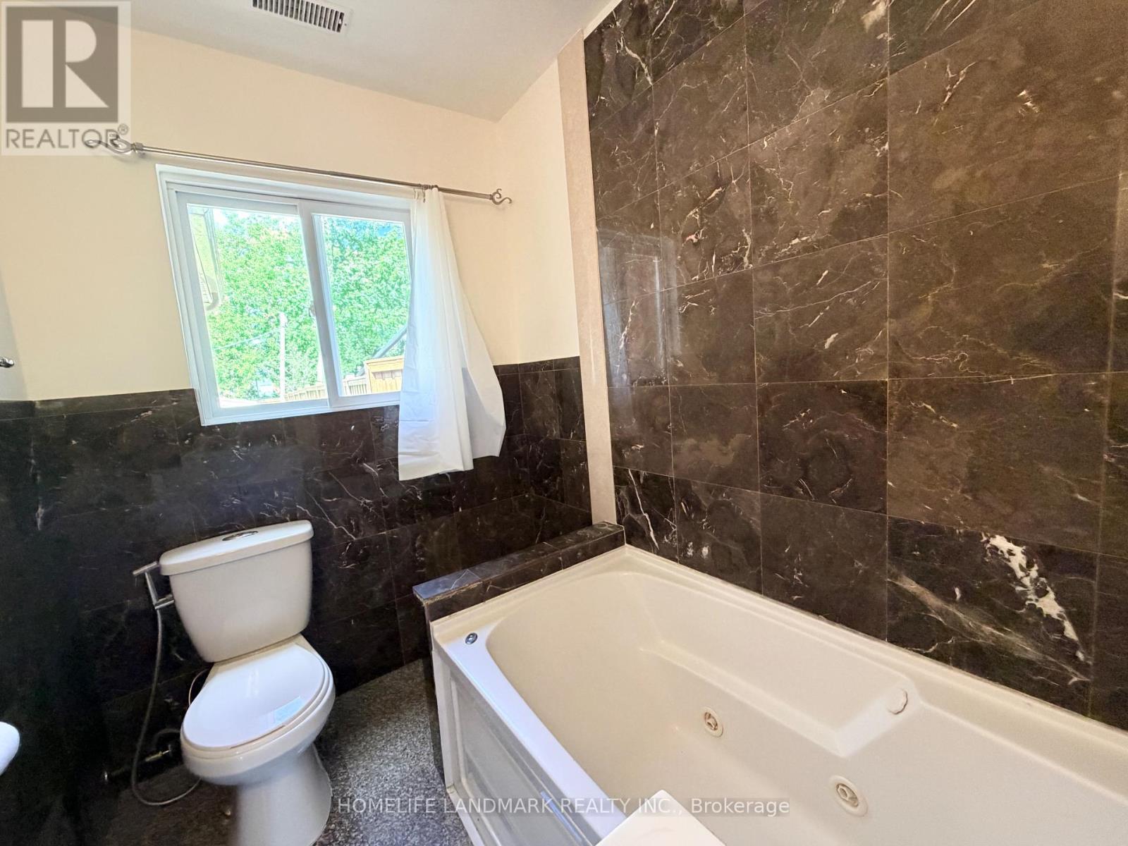 15 Fourteenth Street, Toronto, Ontario  M8V 3H8 - Photo 14 - W13438120