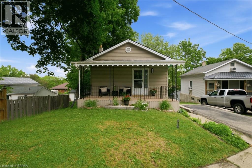 16 King Edward Street, Paris, Ontario  N3L 2G6 - Photo 2 - 40837618