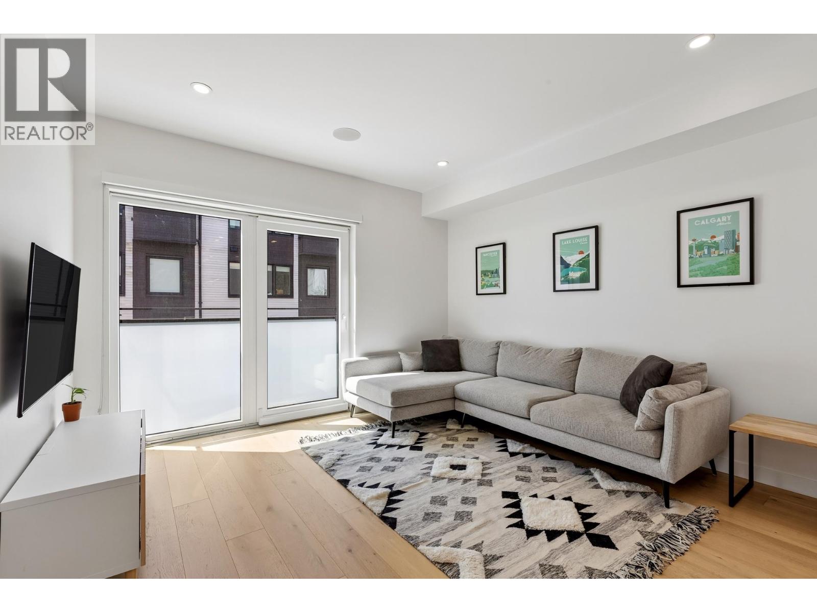 129 649 E 3rd Street, North Vancouver, British Columbia  V7L 1G6 - Photo 16 - R3135479