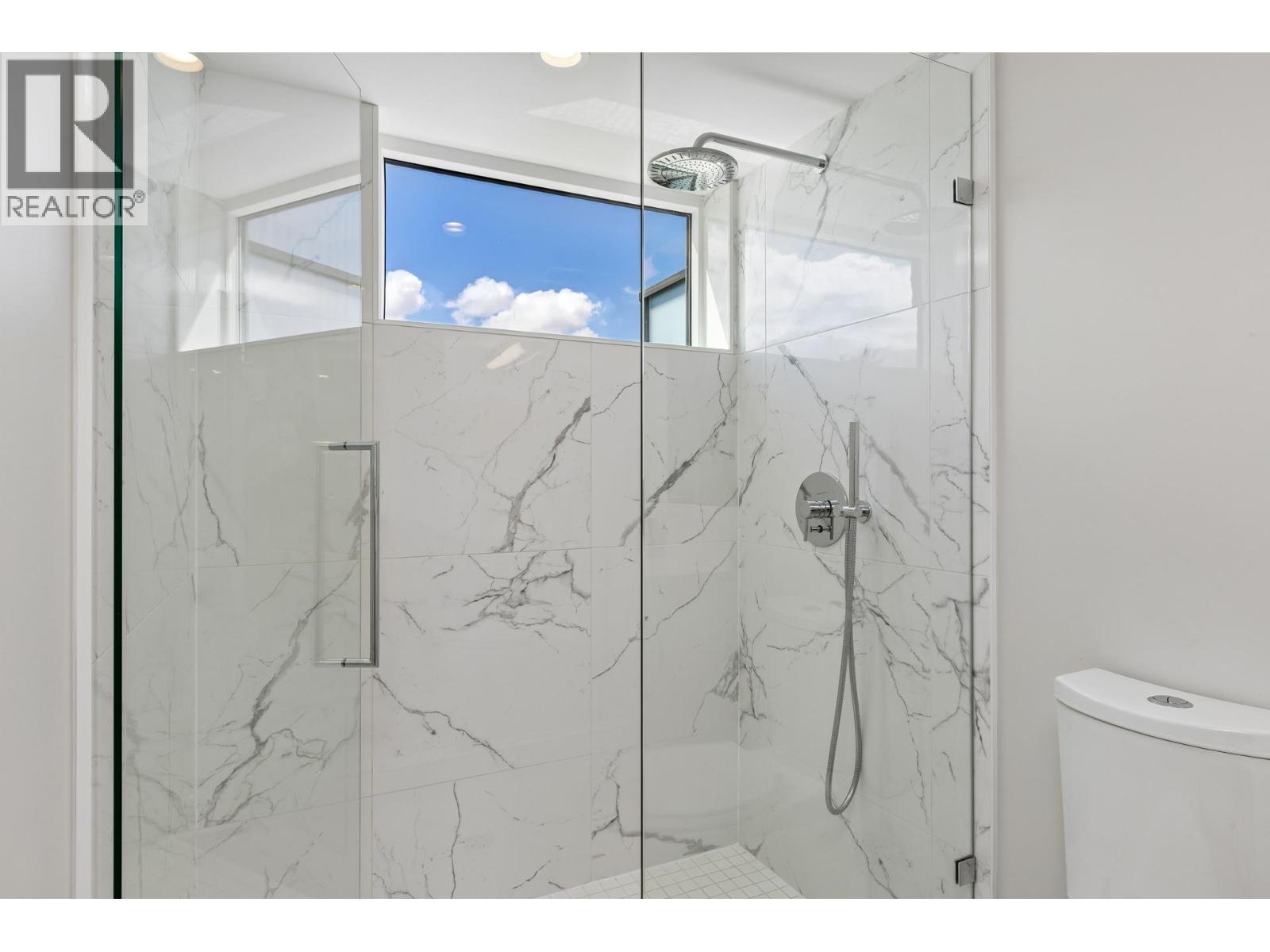 129 649 E 3rd Street, North Vancouver, British Columbia  V7L 1G6 - Photo 22 - R3135479