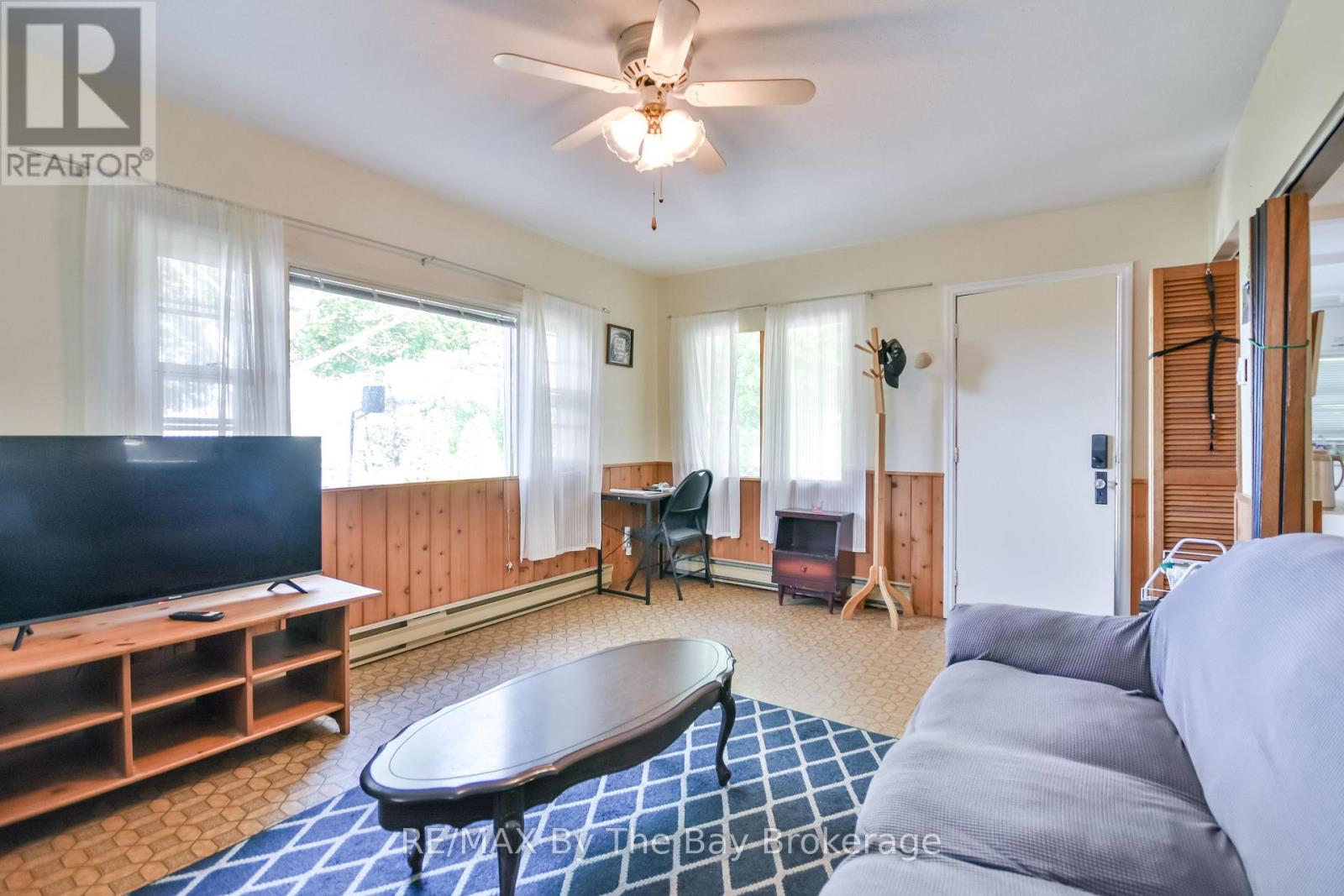 762 Eastdale Drive, Wasaga Beach, Ontario  L9Z 2R2 - Photo 12 - S13047052