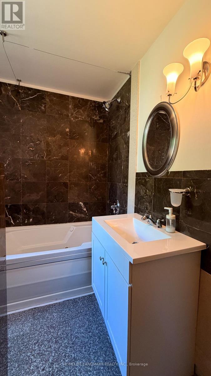 15 Fourteenth Street, Toronto, Ontario  M8V 3H8 - Photo 15 - W13438120
