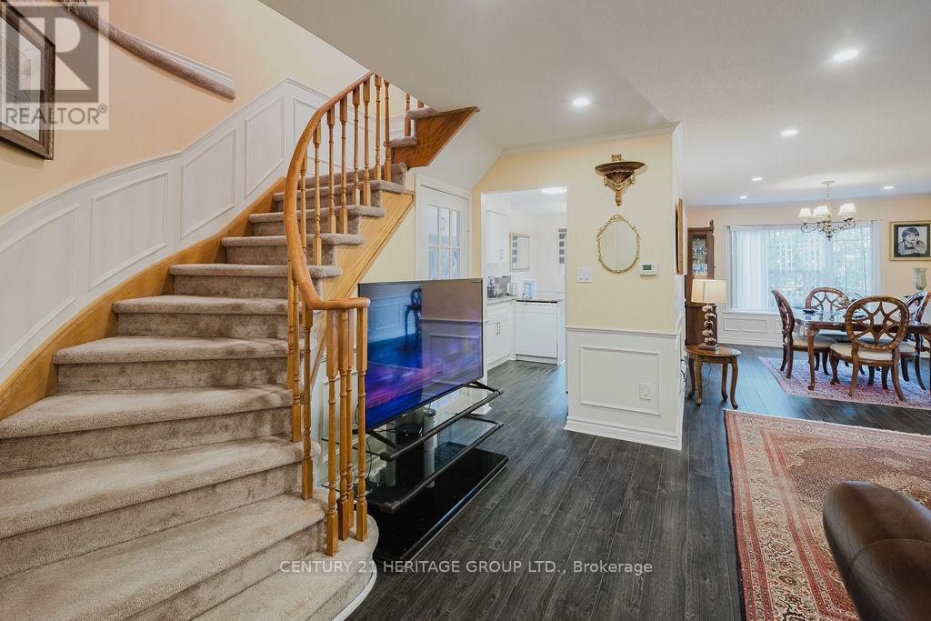 49 Gray Crescent, Richmond Hill, Ontario  L4C 5V4 - Photo 10 - N13443084