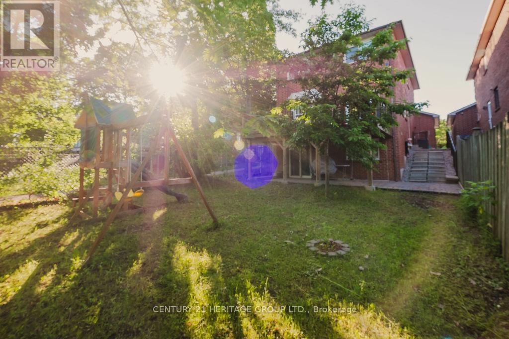 49 Gray Crescent, Richmond Hill, Ontario  L4C 5V4 - Photo 27 - N13443084