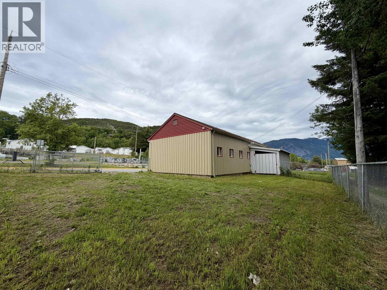 Listing image 10