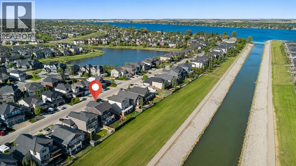 280 Rainbow Falls Way, Chestermere, Alberta  T1X 0T1 - Photo 3 - A2315050