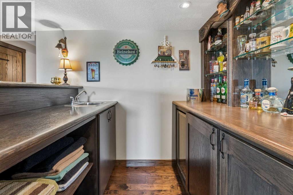 280 Rainbow Falls Way, Chestermere, Alberta  T1X 0T1 - Photo 38 - A2315050