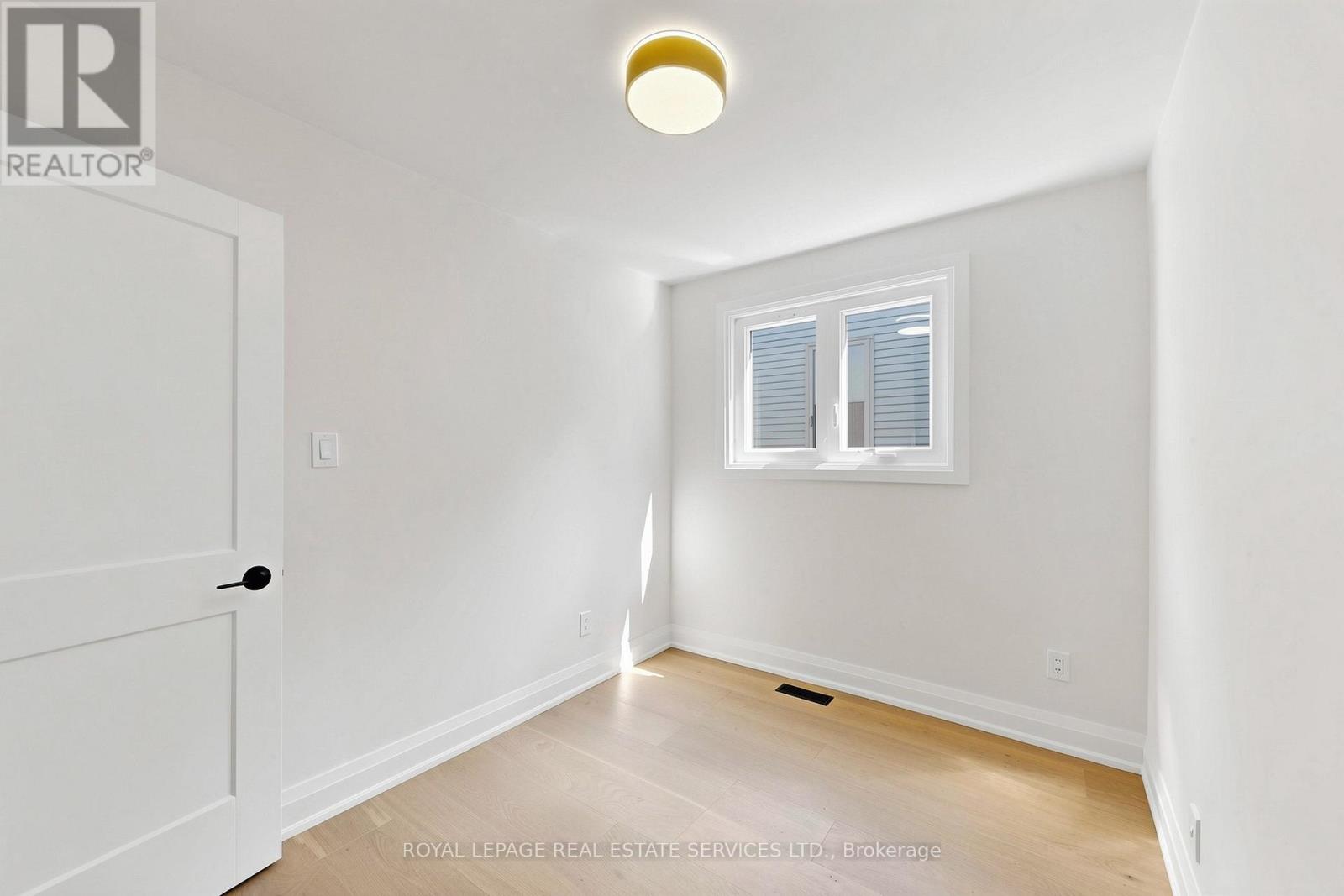123 Mill Street W, Halton Hills, Ontario  L7G 2C7 - Photo 11 - W13443088