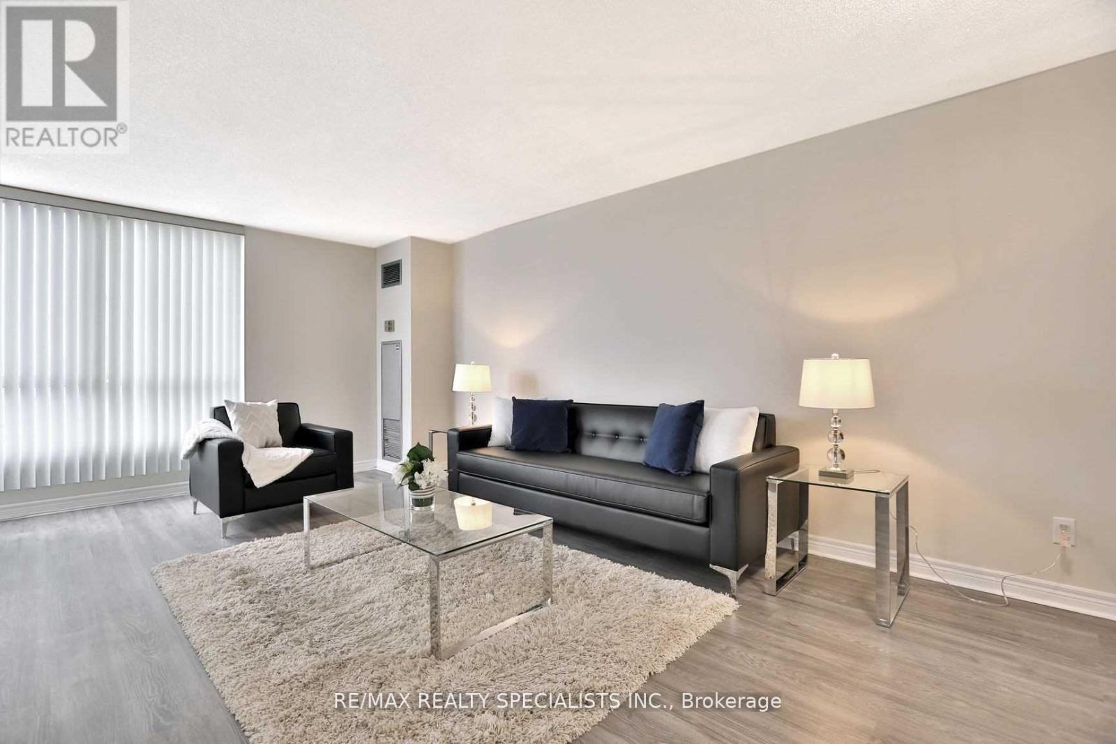507 - 2470 Eglinton Avenue, Toronto, Ontario M6M 5E7 - Photo 2 - W13443092