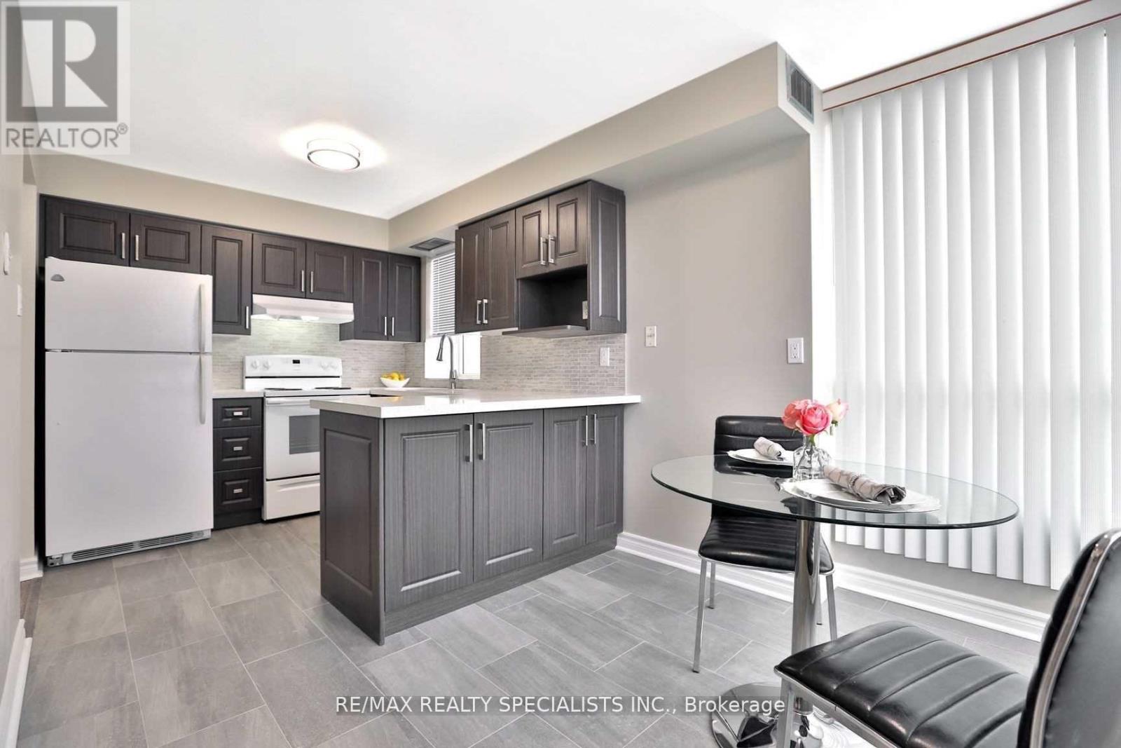 507 - 2470 Eglinton Avenue, Toronto, Ontario M6M 5E7 - Photo 5 - W13443092