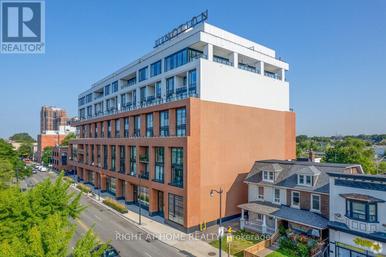 313 - 2720 DUNDAS STREET W, Toronto, Ontario