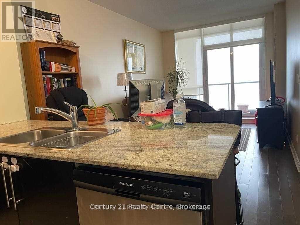 3103 - 388 Prince Of Wales Drive, Mississauga, Ontario  L5B 0A1 - Photo 5 - W13443112