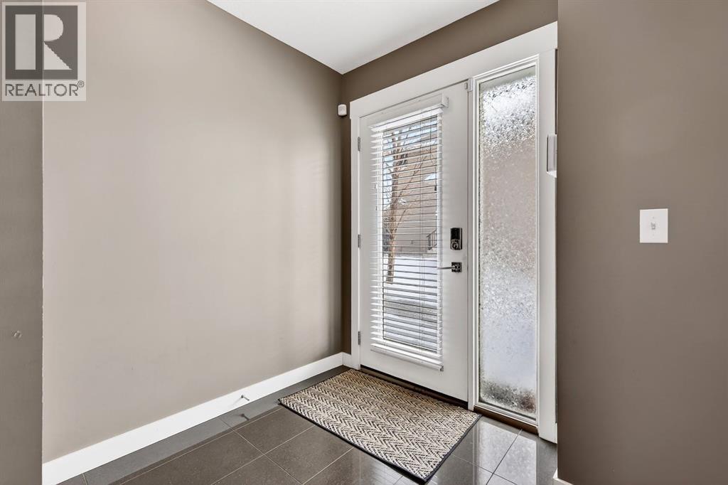 43, 111 Rainbow Falls Gate, Chestermere, Alberta T1X 0Z5 - Photo 5 - A2297614