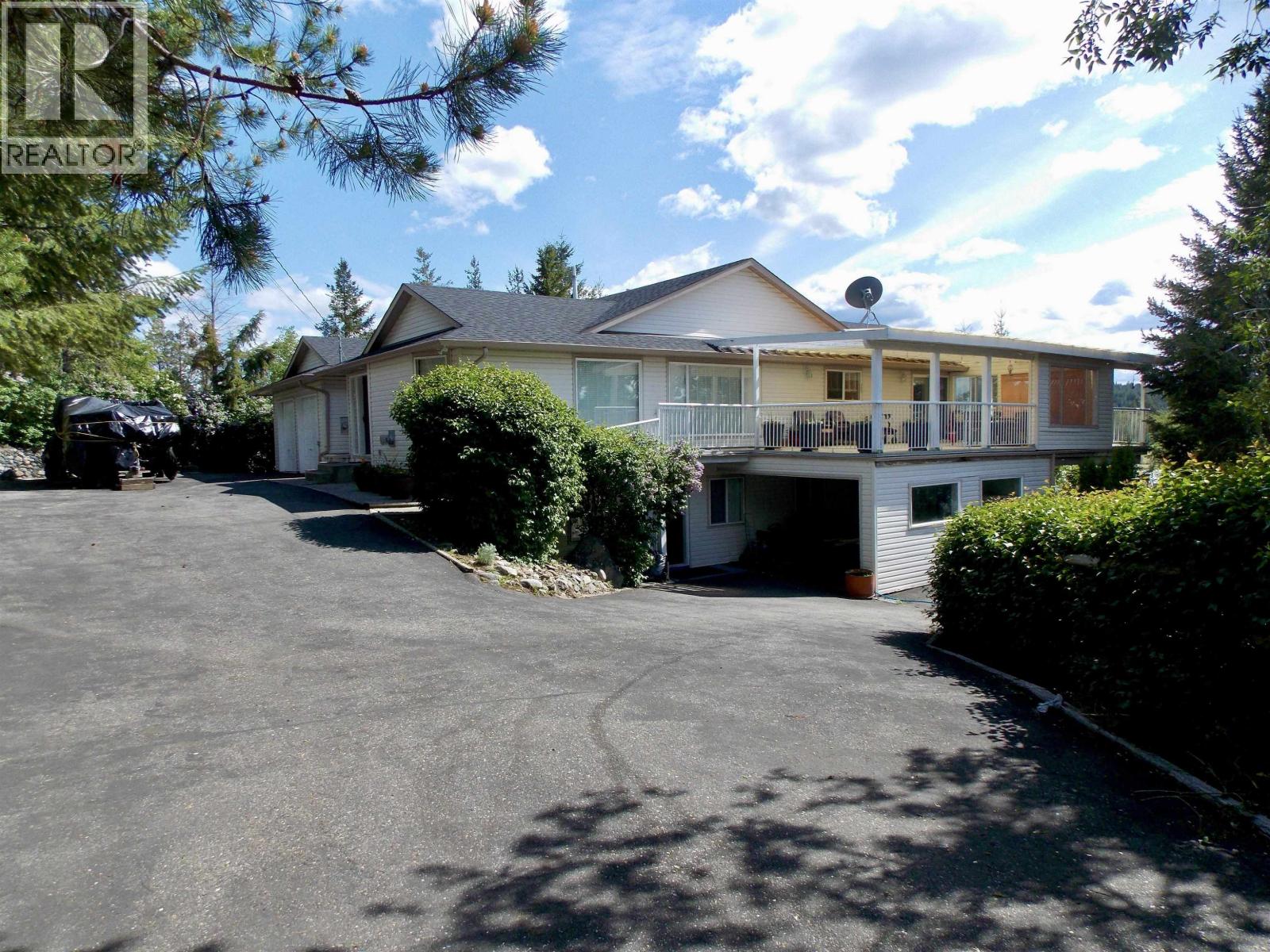 4126 Mckinley Drive, Lac La Hache, British Columbia  V0K 1T0 - Photo 1 - R3130023