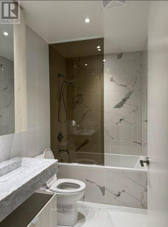 3706 - 11 Yorkville Avenue, Toronto, Ontario  M4W 0B7 - Photo 15 - C13443136